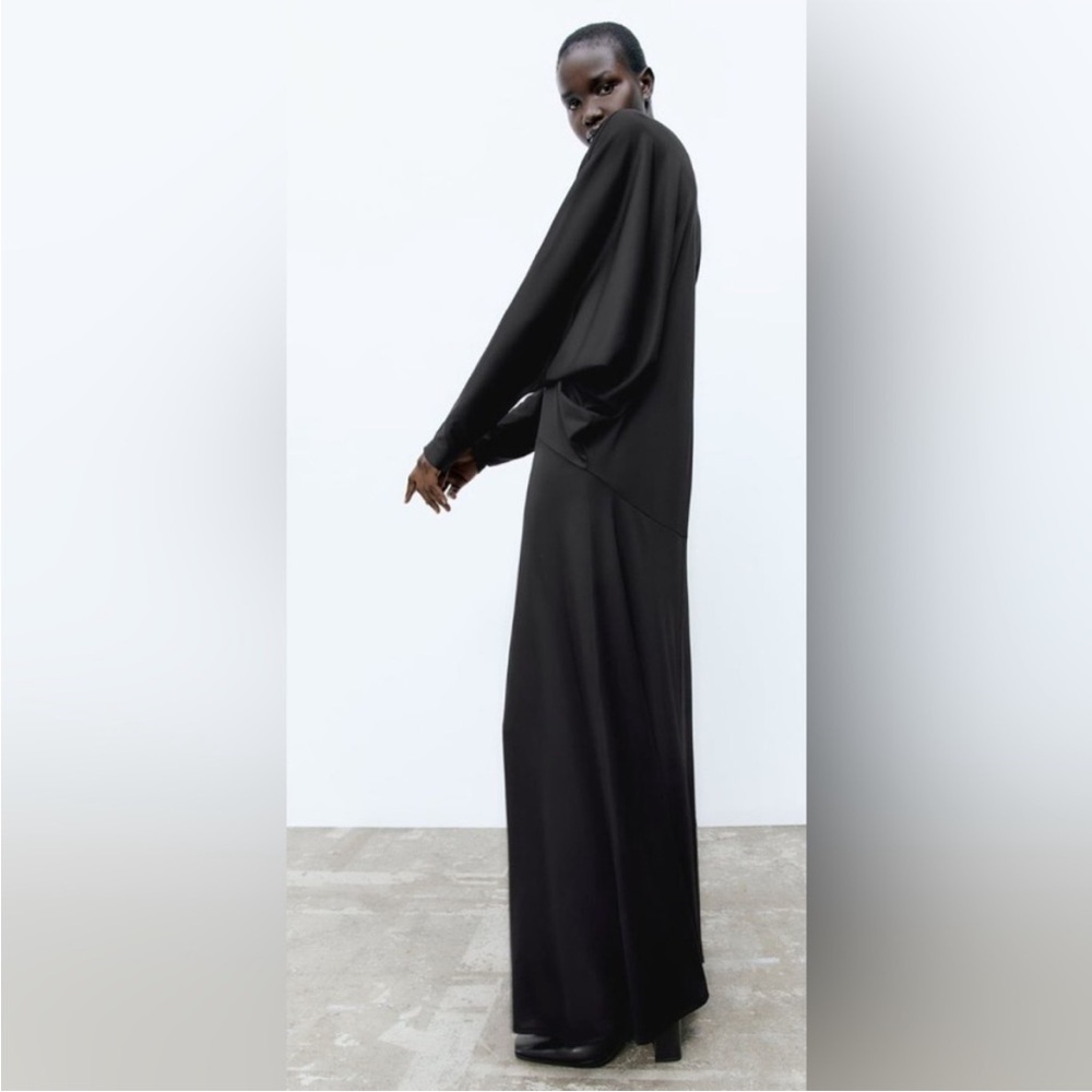 Zara VOLUMINOUS SLEEVE DRESS Batwing Sleeve Elegant Black Maxi Dress - Picture 3 of 8